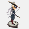Vue de profil de la figurine de Uzui Tengen, lames en avant.