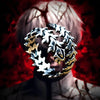 Bague style Kaneki One-Eyed King, fond rouge avec silhouette de Kaneki