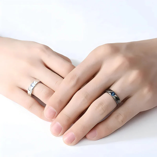 Bagues portées par un couple, modèle Kirito et Asuna en situation