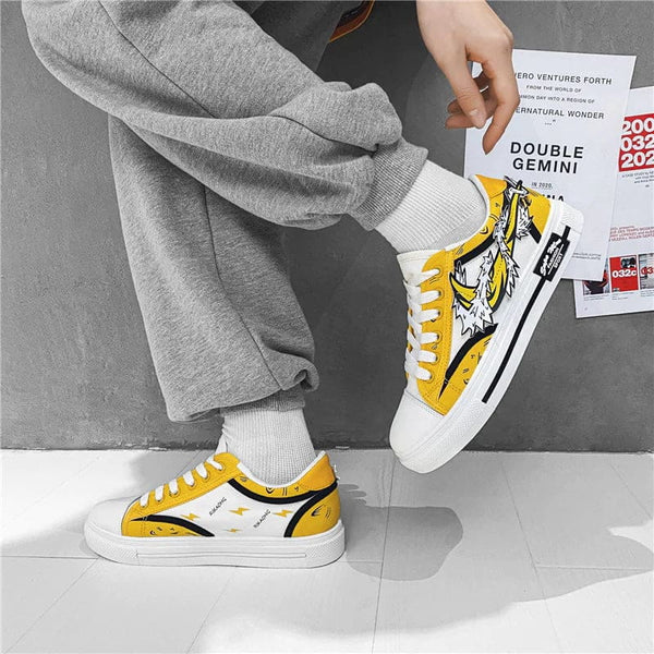 Vue arrière des baskets basses Zenitsu Agatsuma, montrant les détails sur le talon de la chaussure.