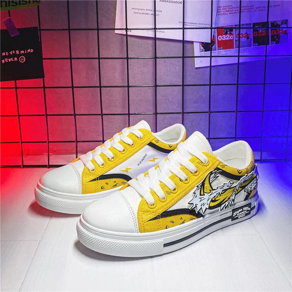 Vue arrière des baskets basses Zenitsu Agatsuma, montrant les détails sur le talon de la chaussure.