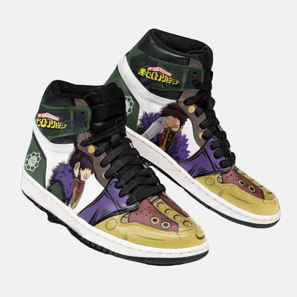 La paire de baskets Denki Kaminari, montrant les détails de la chaussure gauche et droite.