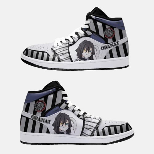 Baskets Obanai Iguro de Demon Slayer portées, montrant leur style streetwear et leur coupe.