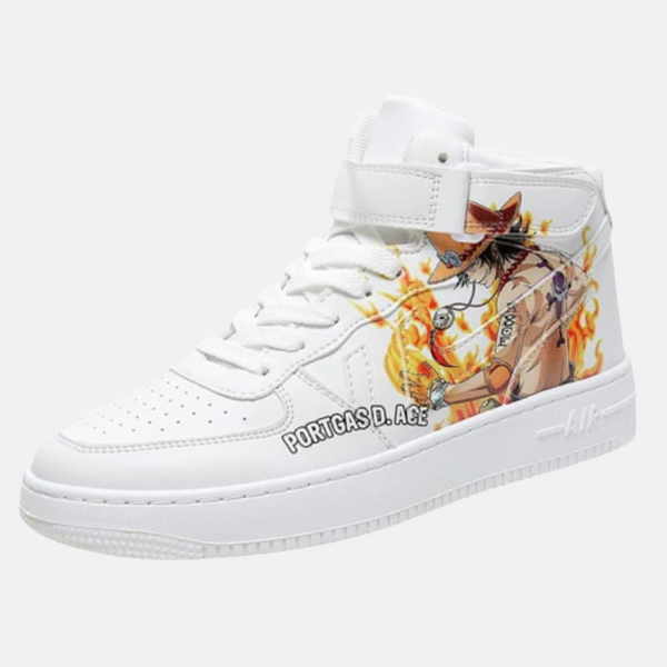 Paire de baskets montantes inspirées de Portgas D. Ace, montrant le design enflammé et l'illustration du personnage.