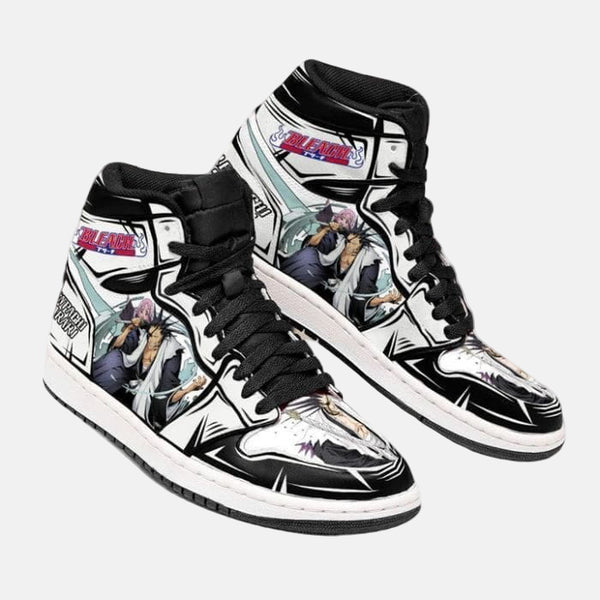 La paire de baskets Renji Abarai, montrant les détails de la chaussure gauche et droite.