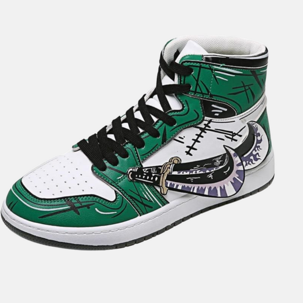 Paire de baskets montantes inspirées de Roronoa Zoro, montrant le design vert et l'illustration du personnage de One Piece.