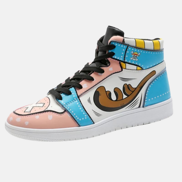 Paire de baskets montantes inspirées de Tony Tony Chopper, montrant le design rose et bleu et l'illustration du personnage.