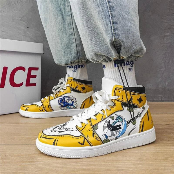 Baskets Trafalgar Law de One Piece portées, montrant leur style streetwear et leurs couleurs vives.