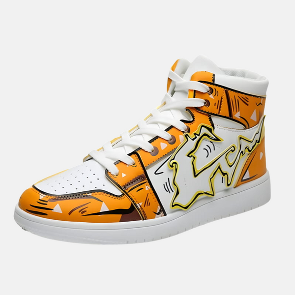 Paire de baskets montantes inspirées de Zenitsu Agatsuma, montrant le design de son haori et l'illustration du personnage.
