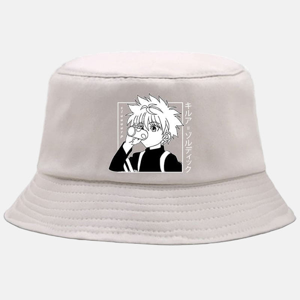 Bob beige avec le portrait graphique de Kirua Zoldyck.