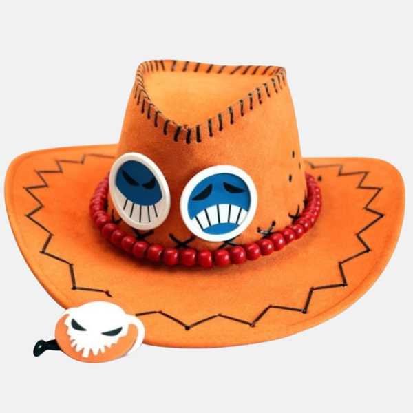 Chapeau orange de Portgas D. Ace vu de face, montrant les deux smileys (un souriant, un triste) et le collier de perles rouges.