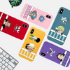Collection de coques pour iPhone au style "chibi" du Monster Trio, incluant Sanji, Luffy et Zoro.