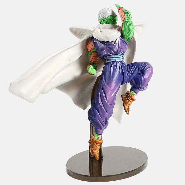 Gros plan sur le visage de Kid Buu montrant le sourire maniaque