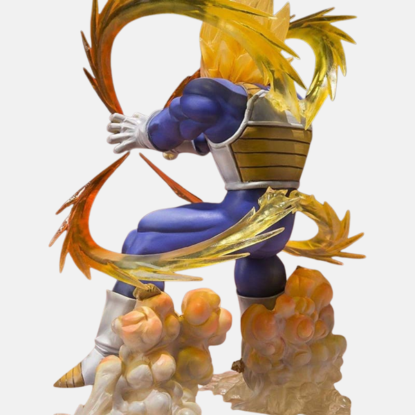 Figurine Dragon Ball Z Trio - Vue de profil accentuant la tension et l'union des Saiyans