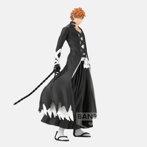 Vue de profil de la figurine de Ichigo Fullbring