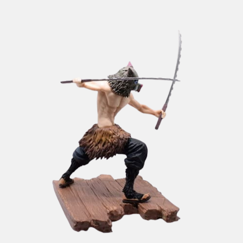 Vue de dos de la figurine de Inosuke en posture d'attaque.