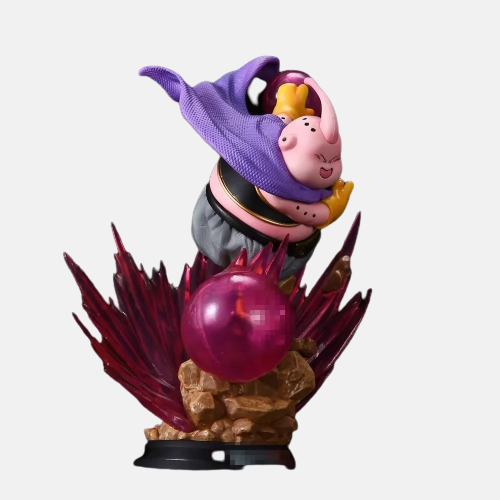 Gros plan sur la figurine Majin Buu 26cm, montrant son visage en colère et l'effet d'énergie.