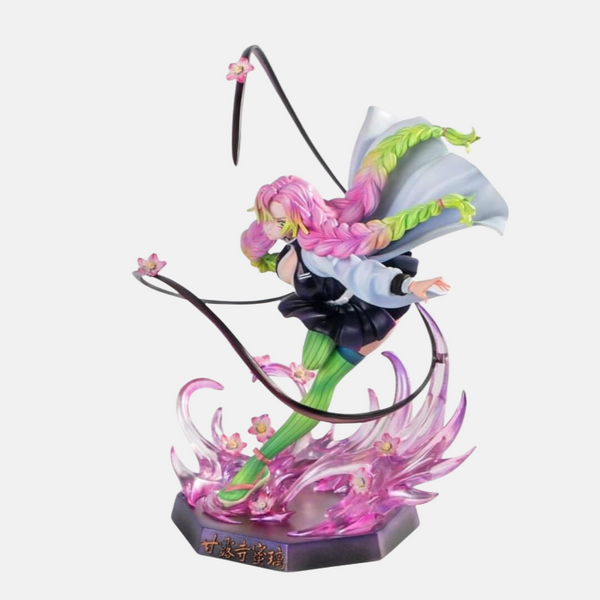 Vue de dos de la figurine de Mitsuri Kanroji en action.