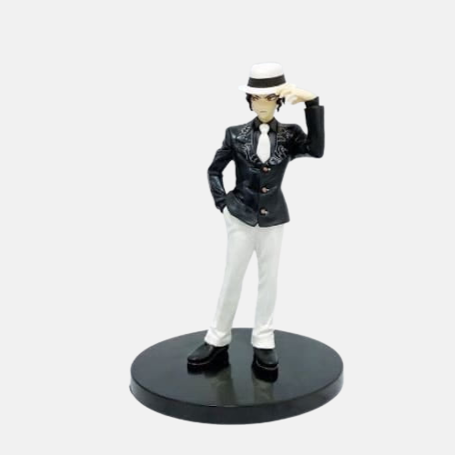 Gros plan sur le visage arrogant de la figurine de Muzan Kibutsuji.