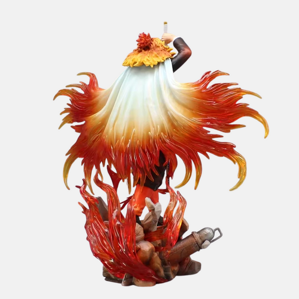 Vue de dos de la figurine Kyojuro Rengoku montrant l'envergure de ses ailes de feu.