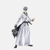 Figurine de Zangetsu, le Hollow intérieur d'Ichigo de Bleach, dans sa tenue de Shinigami blanche et tenant son Zanpakutō blanc avec un sourire sadique.