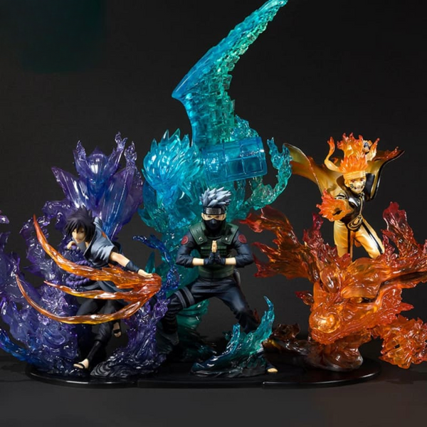 sasuke mode susanoo version finale sur socle noir