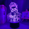 Lampe LED Kento Nanami en lumière violette avec effet 3D sur socle noir