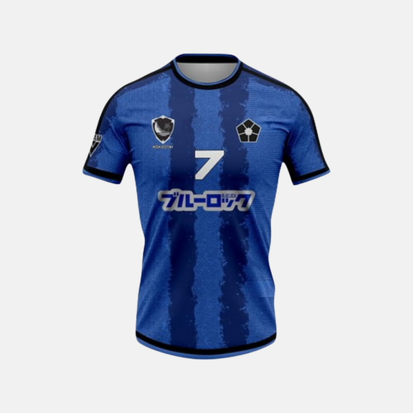 Vue de face du maillot de foot de Seishiro Nagi, montrant le design bleu et le blason du programme Blue Lock.
