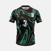 Vue de face du maillot de foot conceptuel de Tanjiro Kamado, montrant le design noir avec les manches à carreaux verts.