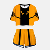 Ensemble pyjama femme Naruto : crop top orange avec motifs noirs Rikudô Mode, short orange assorti avec détails noirs.