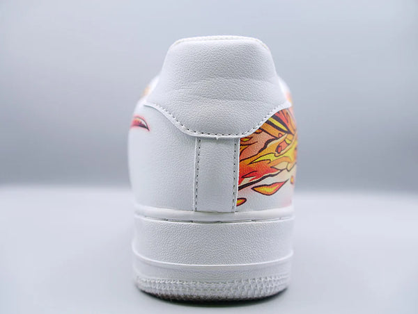 Vue arrière avec symbole enflammé inspiré de Demon Slayer