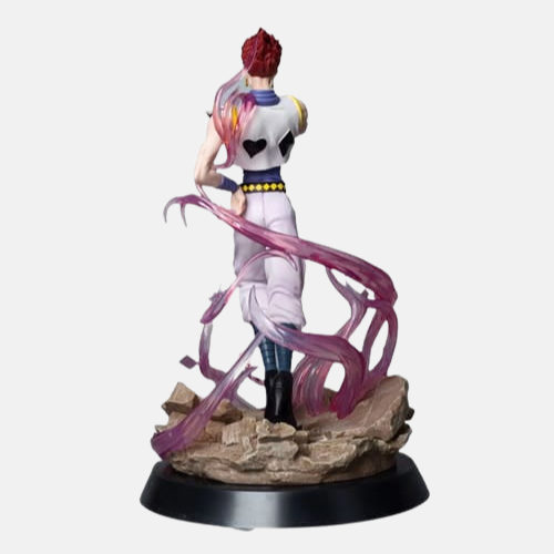 Zoom sur le visage extatique d'Hisoka au cœur de l'action et sur les détails de la sculpture de son Nen.