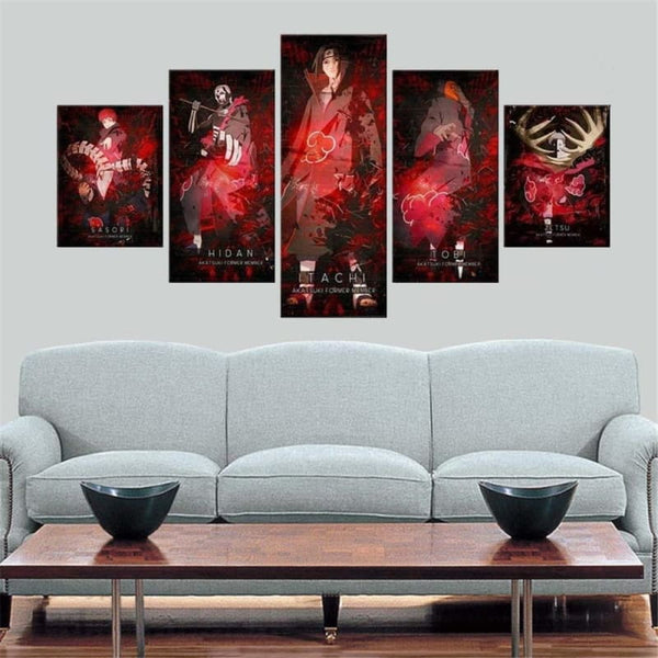 Zoom sur le panneau montrant Itachi Uchiha, mettant en évidence les détails de son visage et de son Sharingan activé.