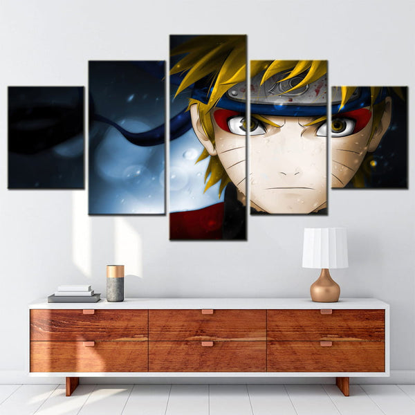 Tableau panoramique du portrait de Naruto Ermite accroché dans une chambre, créant une ambiance de concentration et de puissance.