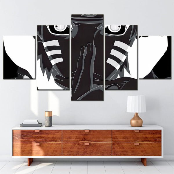 Tableau panoramique du portrait minimaliste de Naruto, accroché dans un salon moderne, montrant son style artistique et épuré.