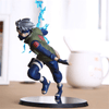 Pose dynamique avec fond neutre