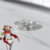 Bague Persona 5 sur fond clair avec reflets