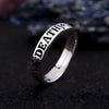 Visuel avec Trafalgar Law en fond et bague en gros plan