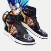La paire de baskets Gogeta, montrant les détails de la chaussure gauche et droite et son style unique.