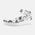 Paire de baskets montantes inspirées de l'arc Wano Kuni, montrant le design de style estampe japonaise de One Piece.