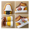 Vue de dessus des baskets Saitama, montrant les lacets et le design sur le devant de la chaussure.