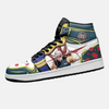 Paire de baskets montantes inspirées d'Uzui Tengen, montrant le design flamboyant du Pilier du Son.