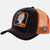 Casquette style trucker noire et orange avec un grand patch brodé de Son Goku en Super Saiyan sur le devant.