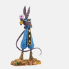 Vue de profil de la figurine Beerus 20cm (Dragon Ball Super), montrant sa tenue divine.