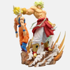 Vue de profil du diorama Goku vs Broly 22cm, centrée sur Broly LSSJ en posture de rage.