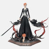 Gros plan sur le masque de Hollow et le visage de la figurine Ichigo Kurosaki.