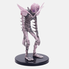 Figurine Death Note Rem - Vue de profil accentuant la minceur du corps et le socle