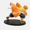 Vue de dos de la figurine Zenitsu en position d'attaque.