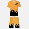 Ensemble pyjama short Naruto : T-shirt orange avec emblème Konoha noir et flammes noires, short noir avec flammes oranges.